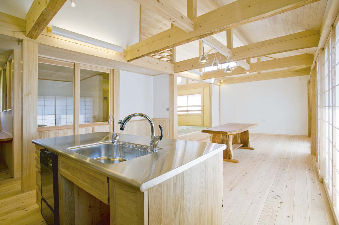 深建工房の自然素材の建具・家具