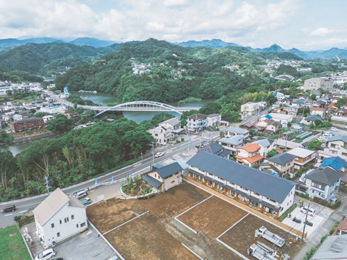 創和建設・もう一つのモデルハウス『明日(あした)の家』上棟!